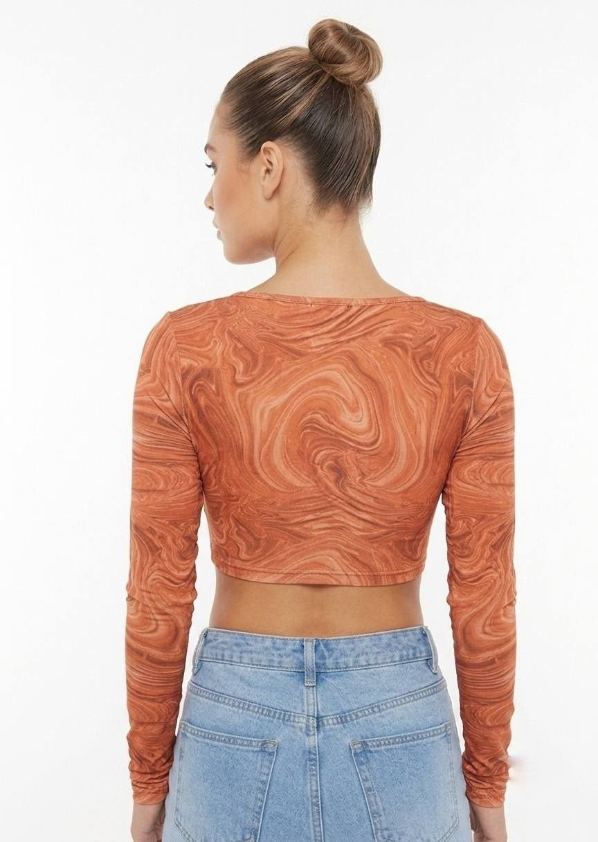 SHEIN Women’s Long Sleeve Swirl Print Ruched Crop Top