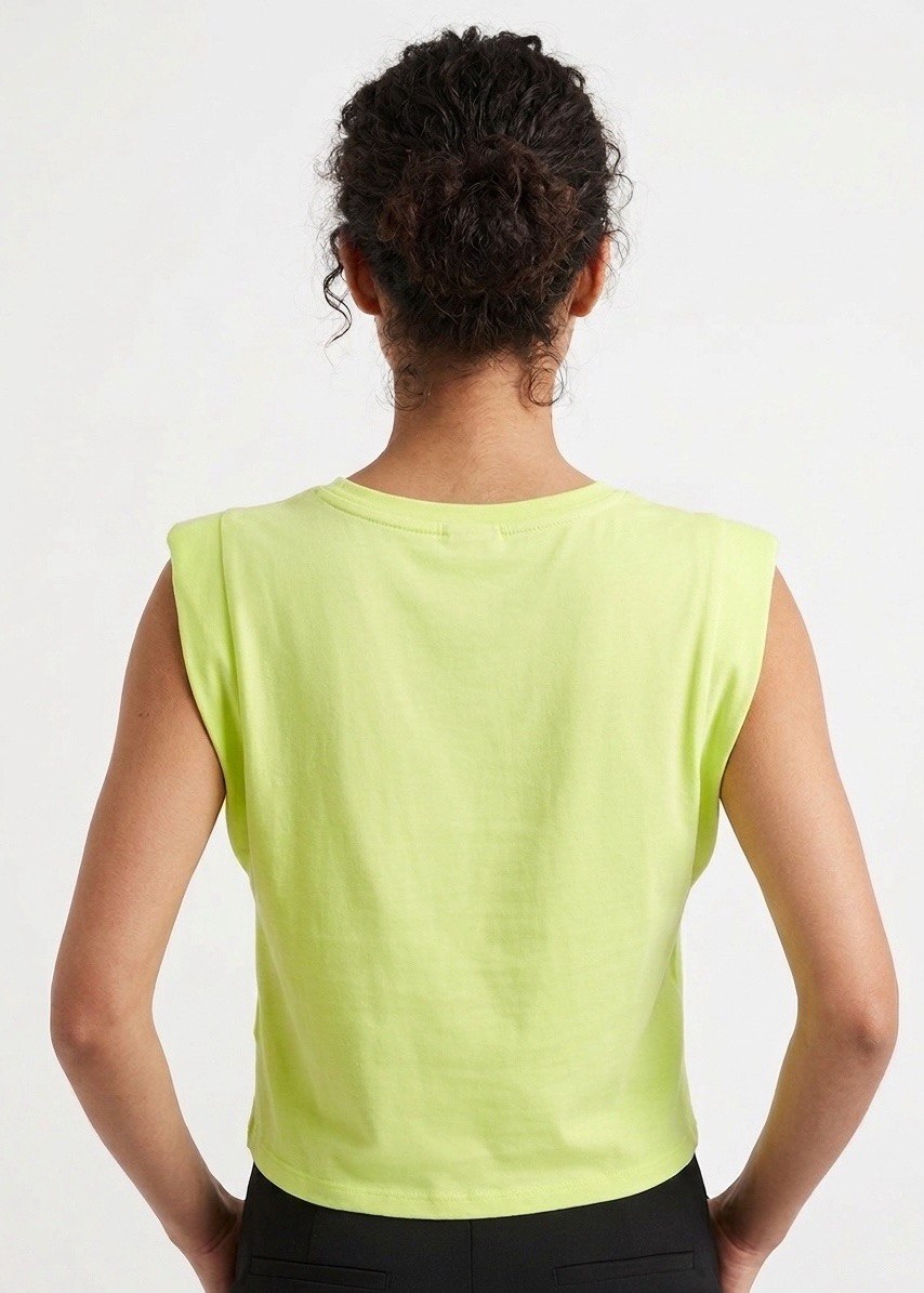 ONLY – Ruched Front Sleeveless Crop Top
