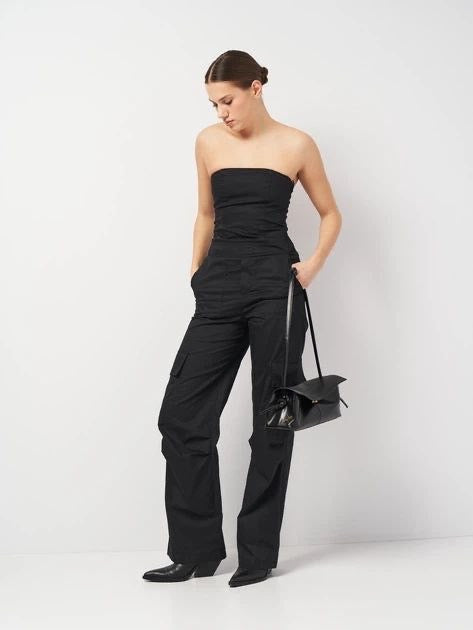 ZARA Women's Black Strapless Cargo Jumpsuit - Chic Utility-Style Wide-Leg Jumpsuit