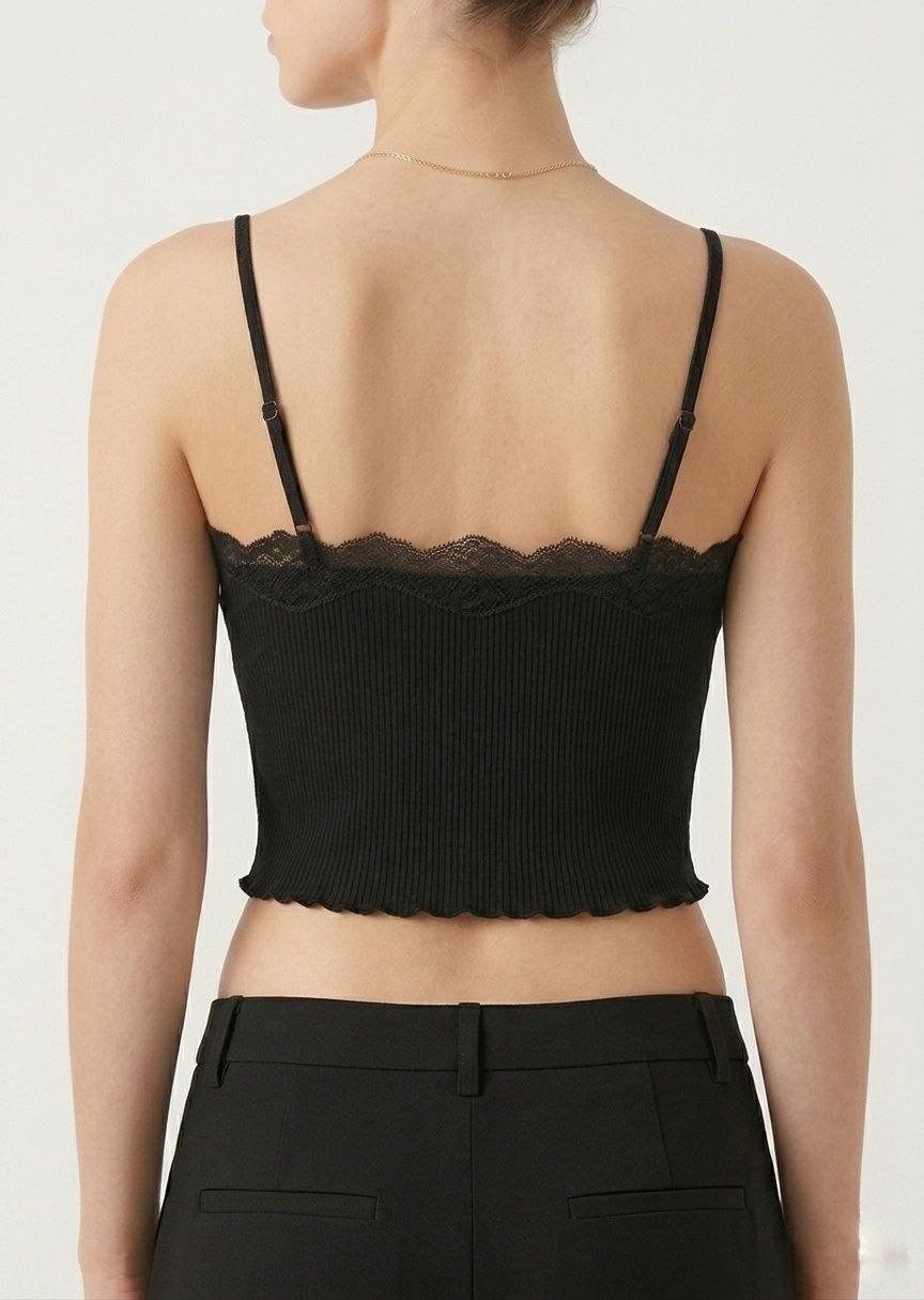 PULL&BEAR Women's Ribbed Lace-Trim V-Neck Crop Top - Black