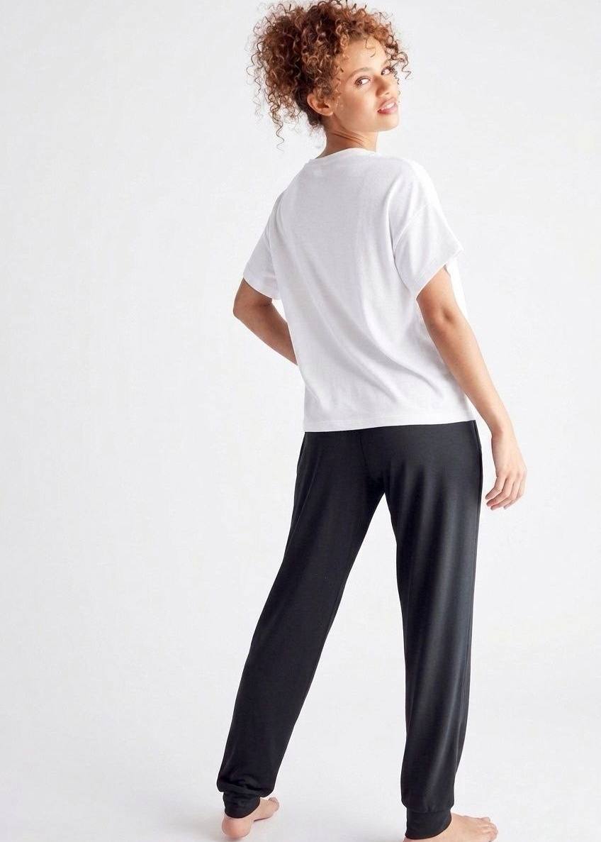 MAX BRAND Butterfly Print T-shirt and Plain Pyjama Set