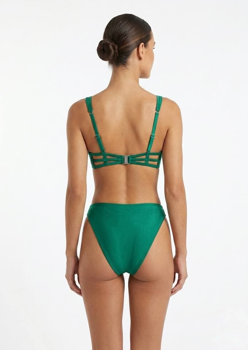 HUNKEMOLLER Shimmering Underwire Bikini Top with O-Ring V-Front Bottoms Set