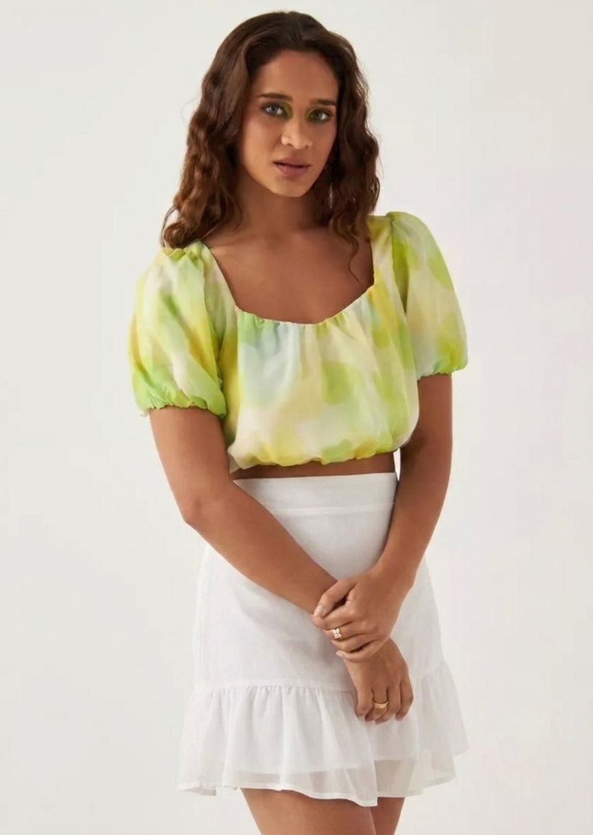 All-Over Print Crop Top with Volume Sleeves
