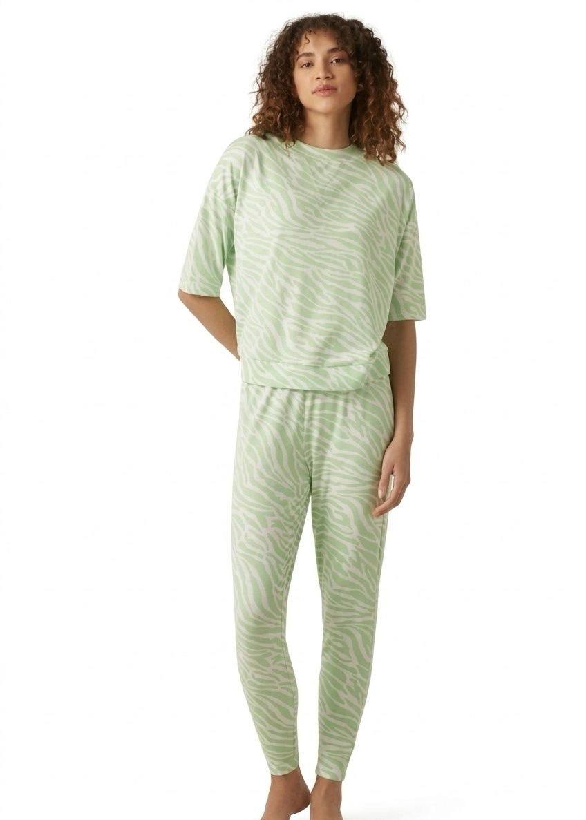 MAX BRAND All-Over Print T-shirt and Pyjama Set