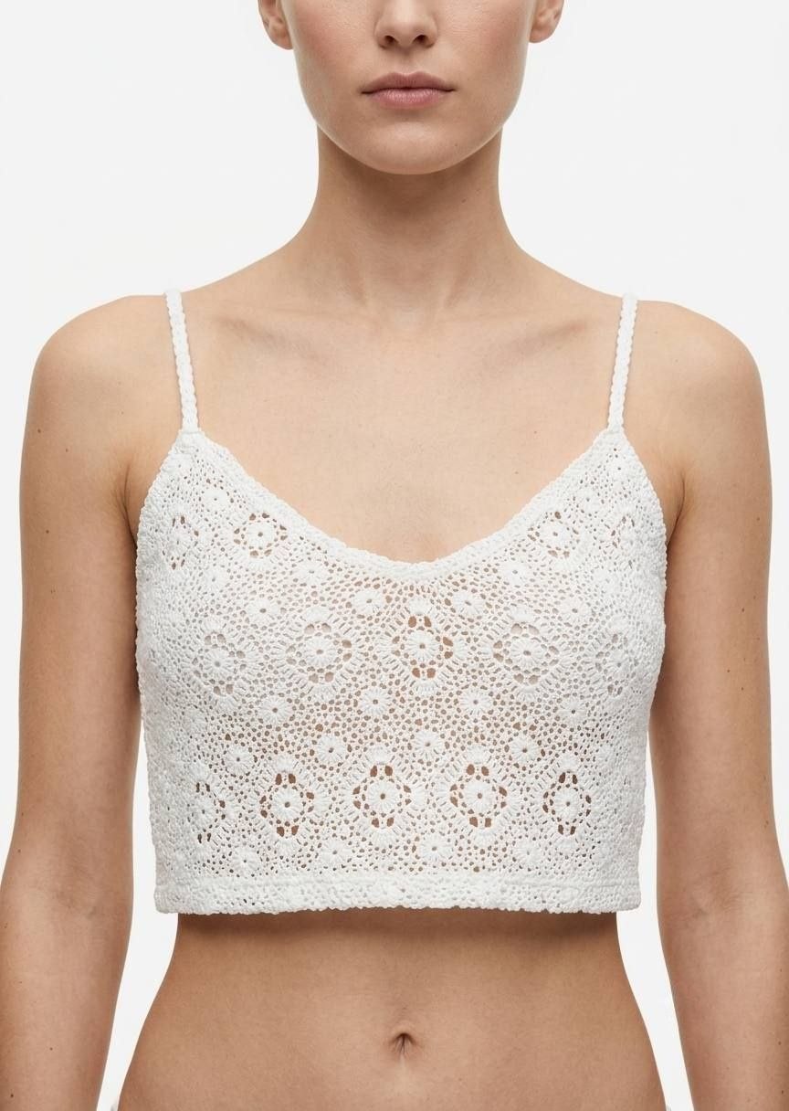 PULL&BEAR Women's Crochet Spaghetti Strap Crop Top